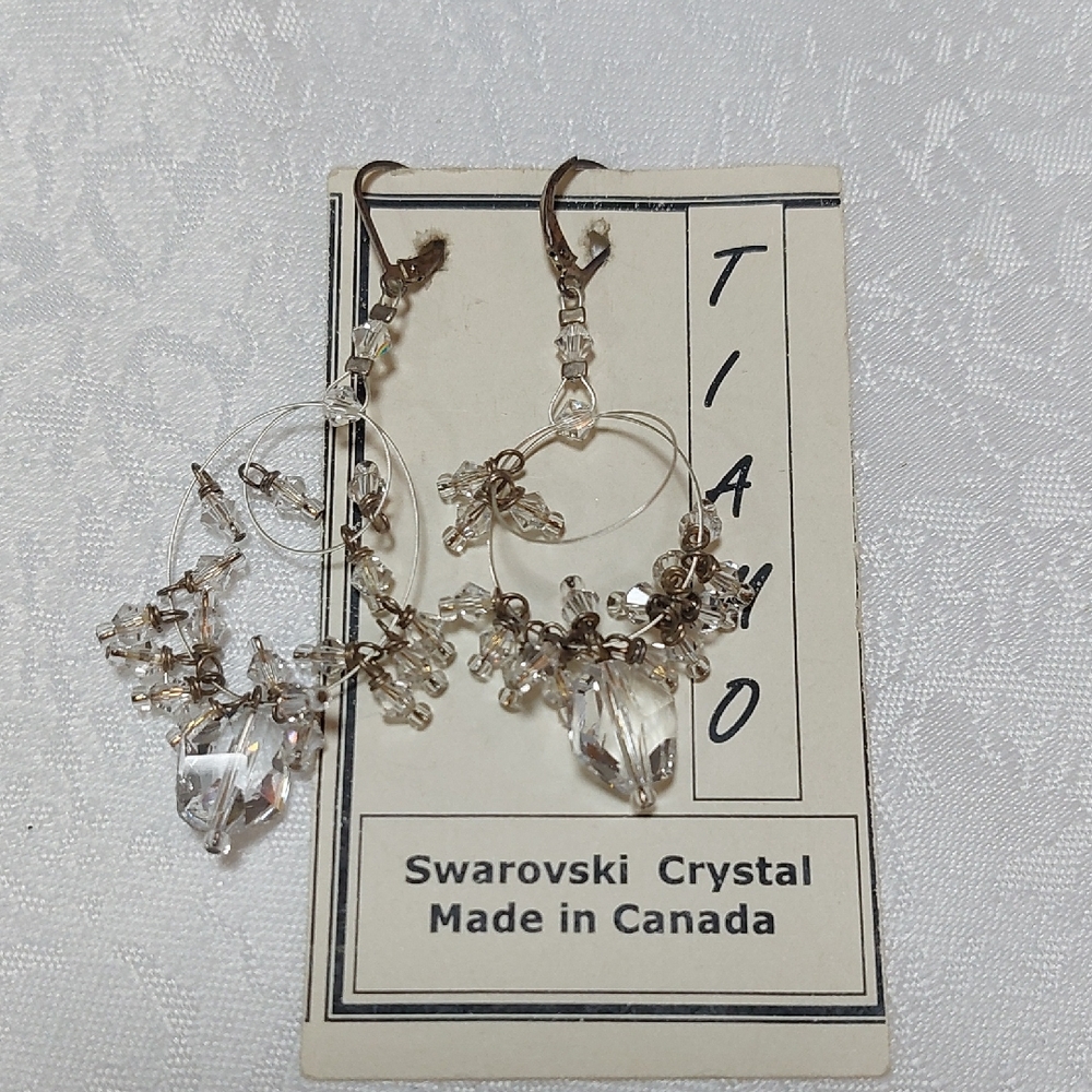TIAMO Swarovski Crystal Earrings - Silver and Clear